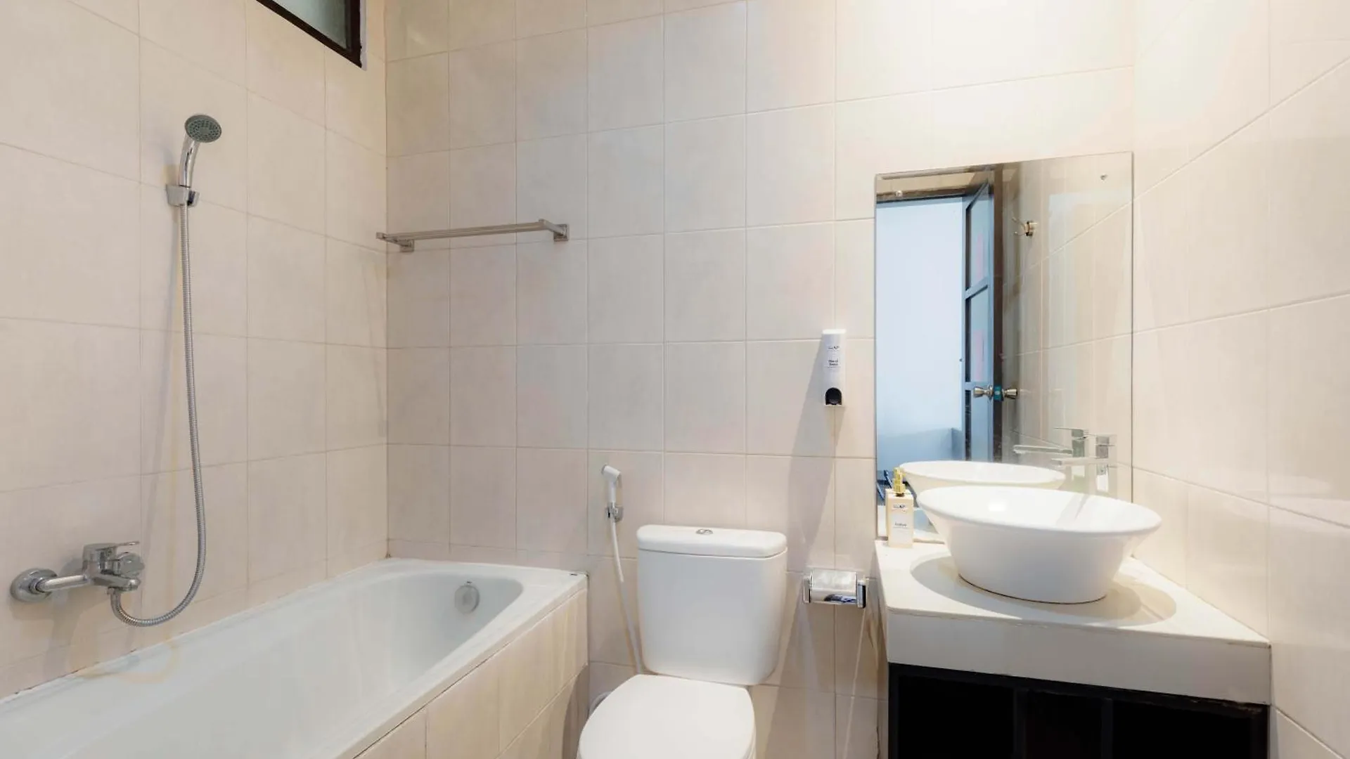 Guest house Eco Boo Boo - Green Genesis Jimbaran  Indonesia